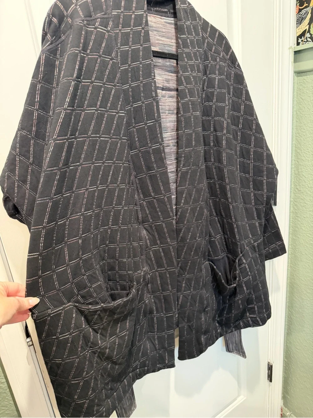 Nike Yoga Reversible Therma Fit Luxe Robe